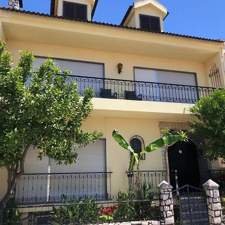 Πανσιόν Faustina's Place *